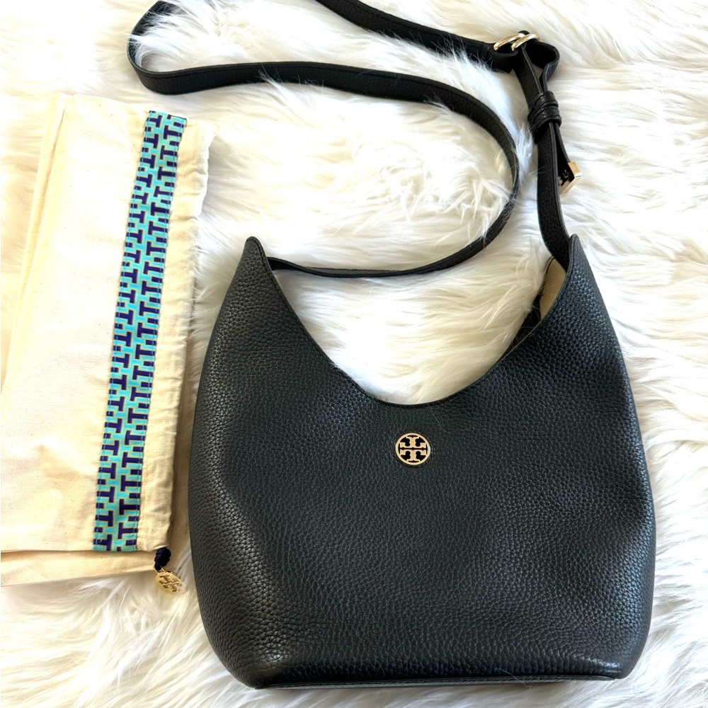 Tory Burch Crossbody Bucket Bag